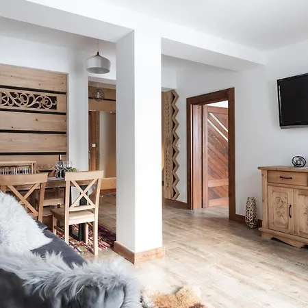 Rezydencja Pod Niedzwiedziem Koscielisko Apartment